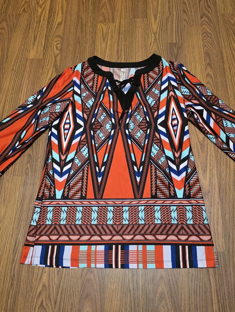 PerSeption Concept Geometric Tribal Print Lace Up V-Neck Boho Blouse Medium C95